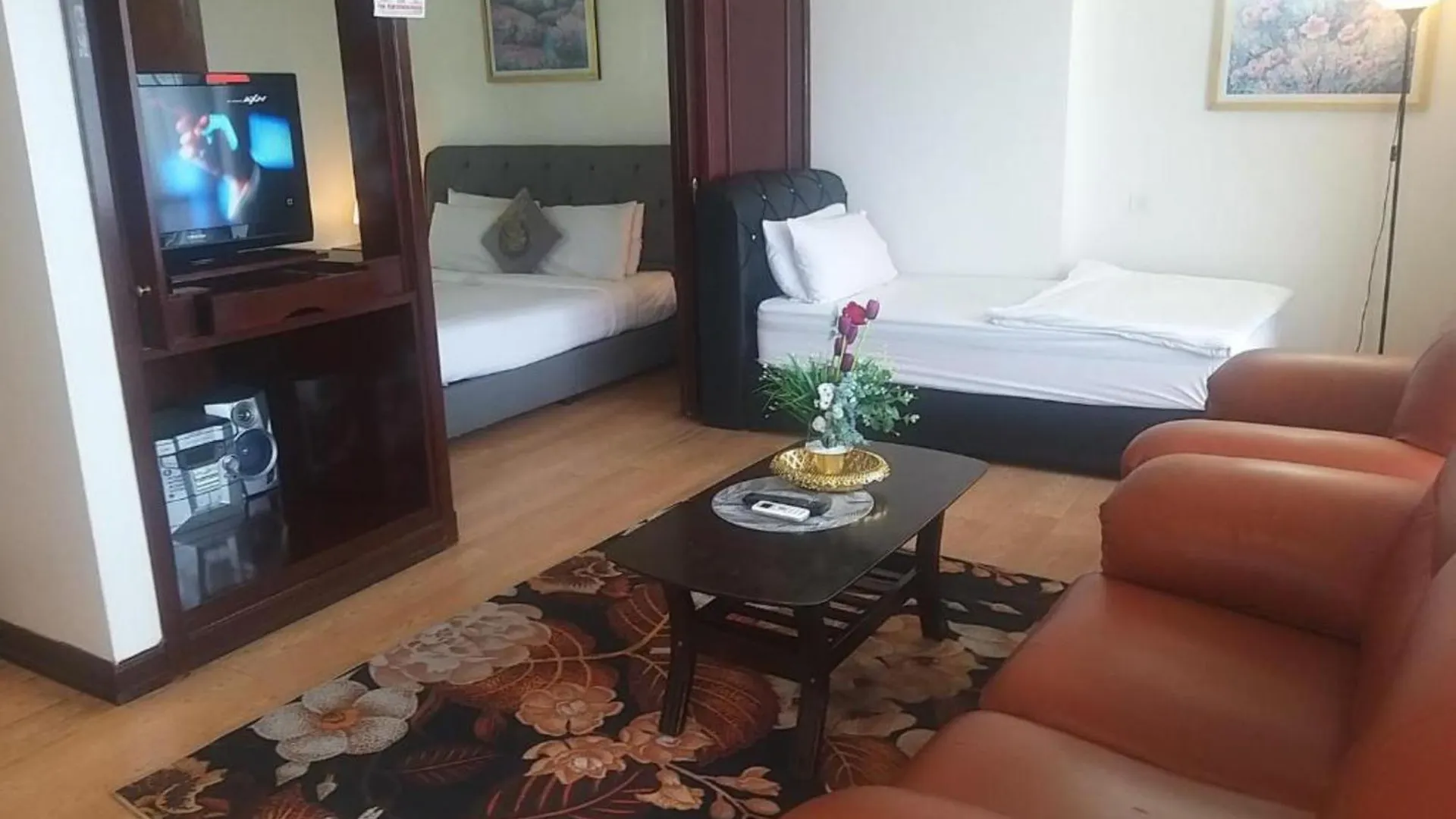 Apartment Famous Service Suite At Times Square Kl